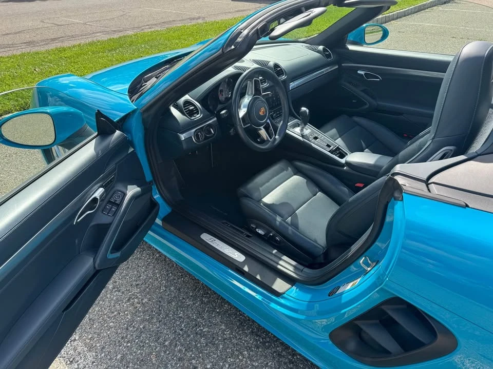 2021 Porsche 718 Boxster S - Image 10 of 20