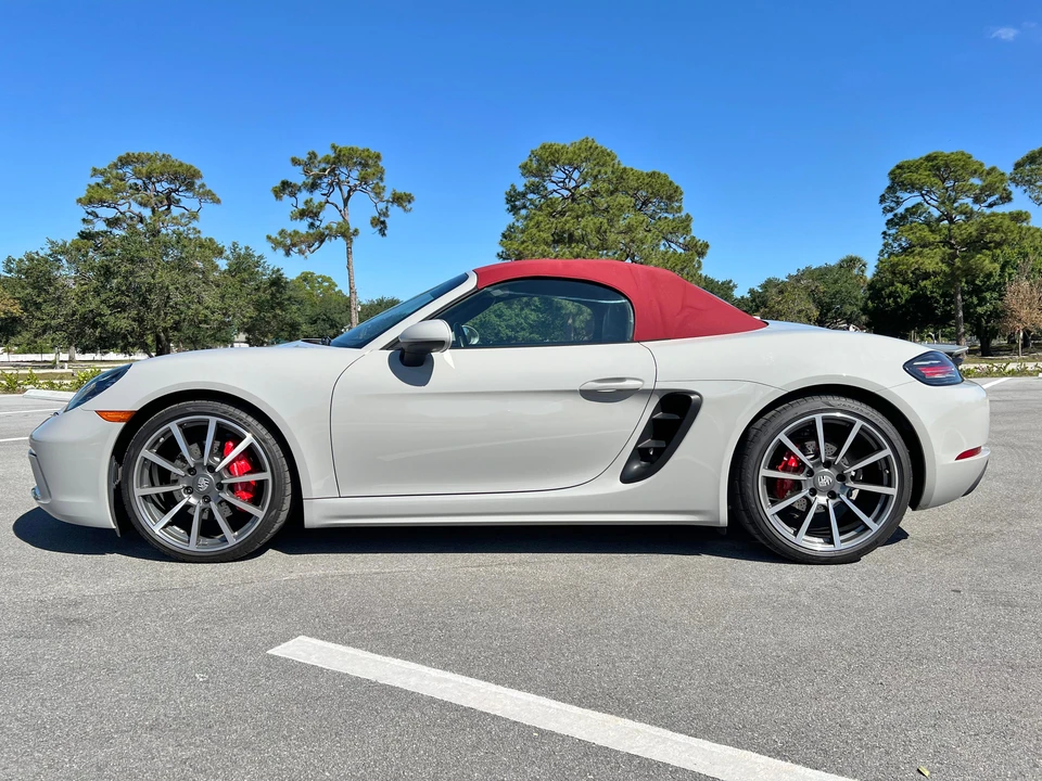 2021 Porsche 718 Boxster S - Image 21 of 31
