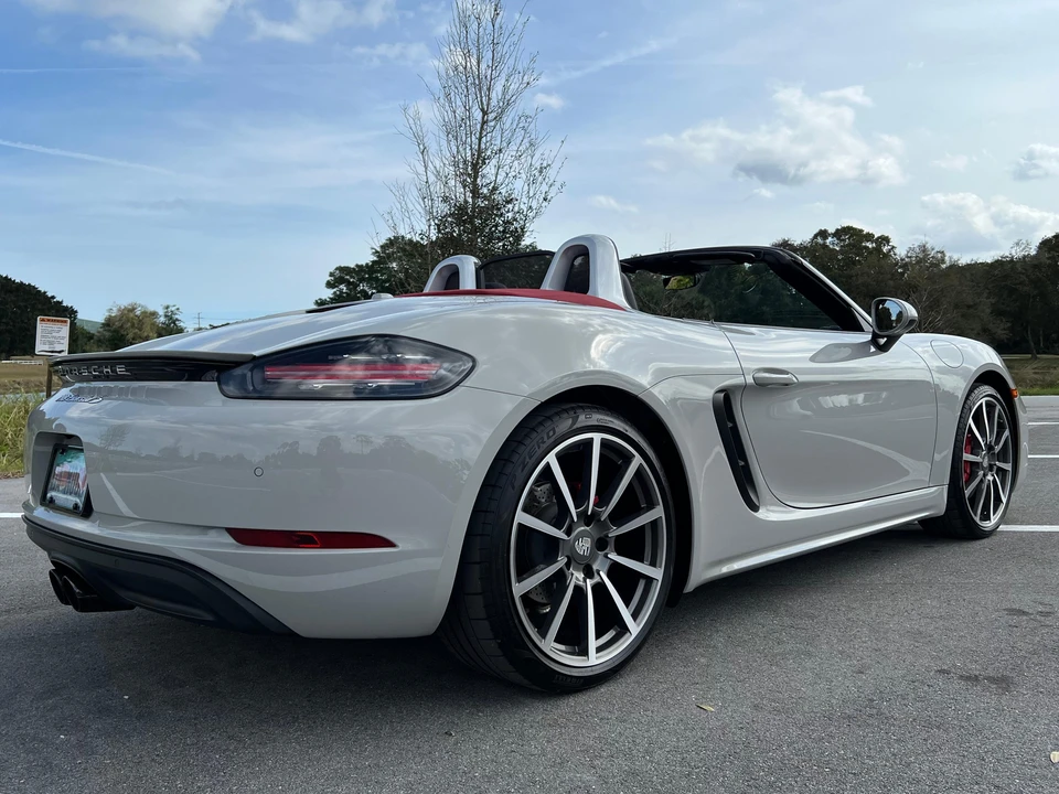 2021 Porsche 718 Boxster S - Image 12 of 31