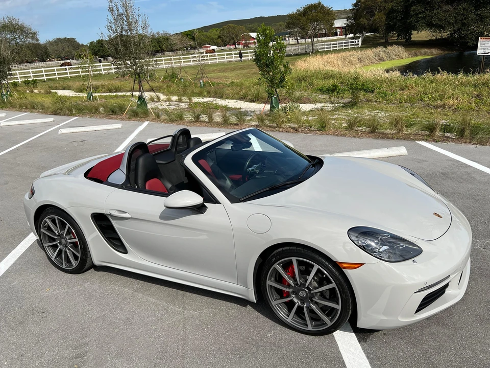 2021 Porsche 718 Boxster S - Image 17 of 31