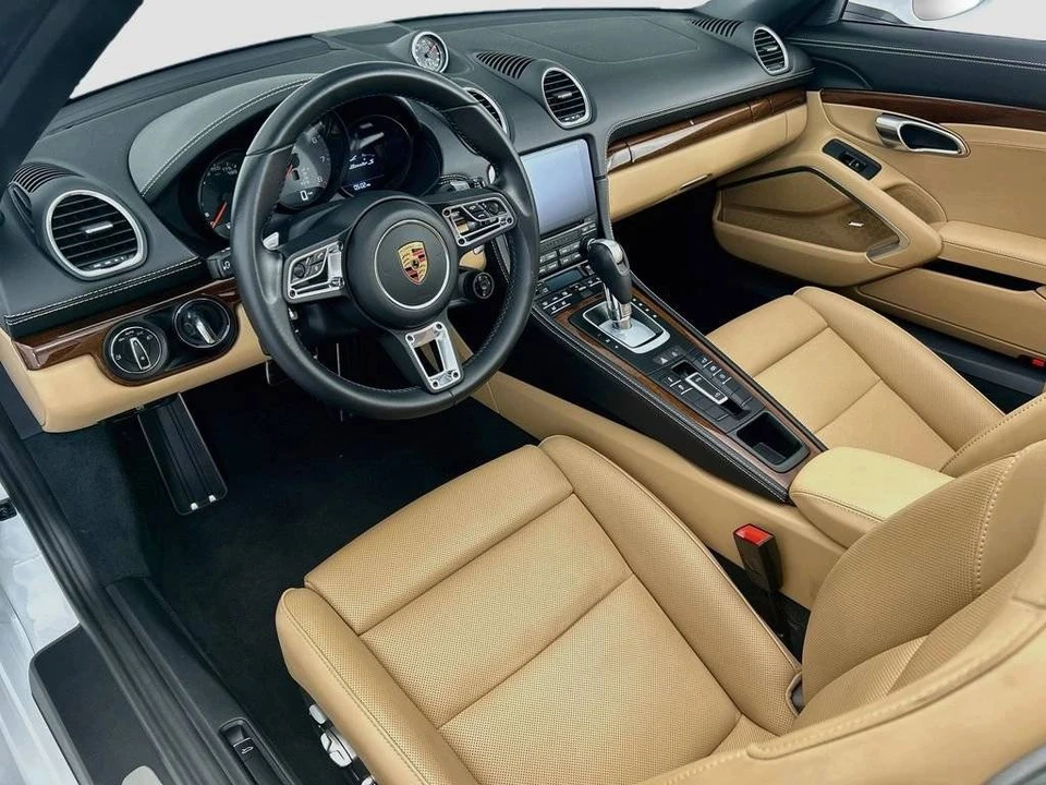 2021 Porsche 718 Boxster S - Image 4 of 4