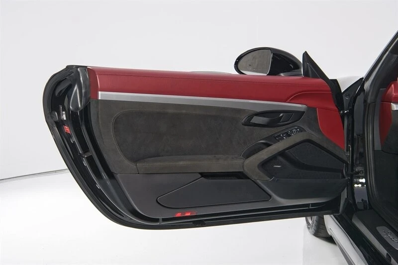 2021 Porsche 718 Boxster Spyder - Image 20 of 31