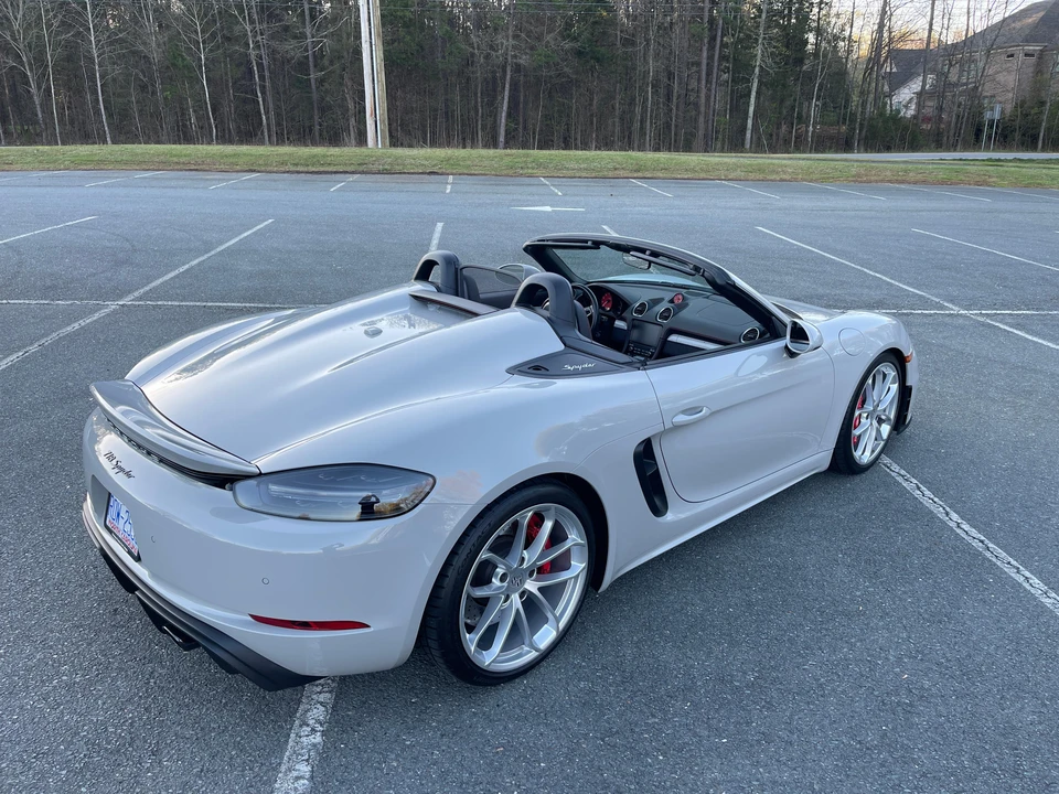 2021 Porsche 718 Boxster Spyder - Image 14 of 31
