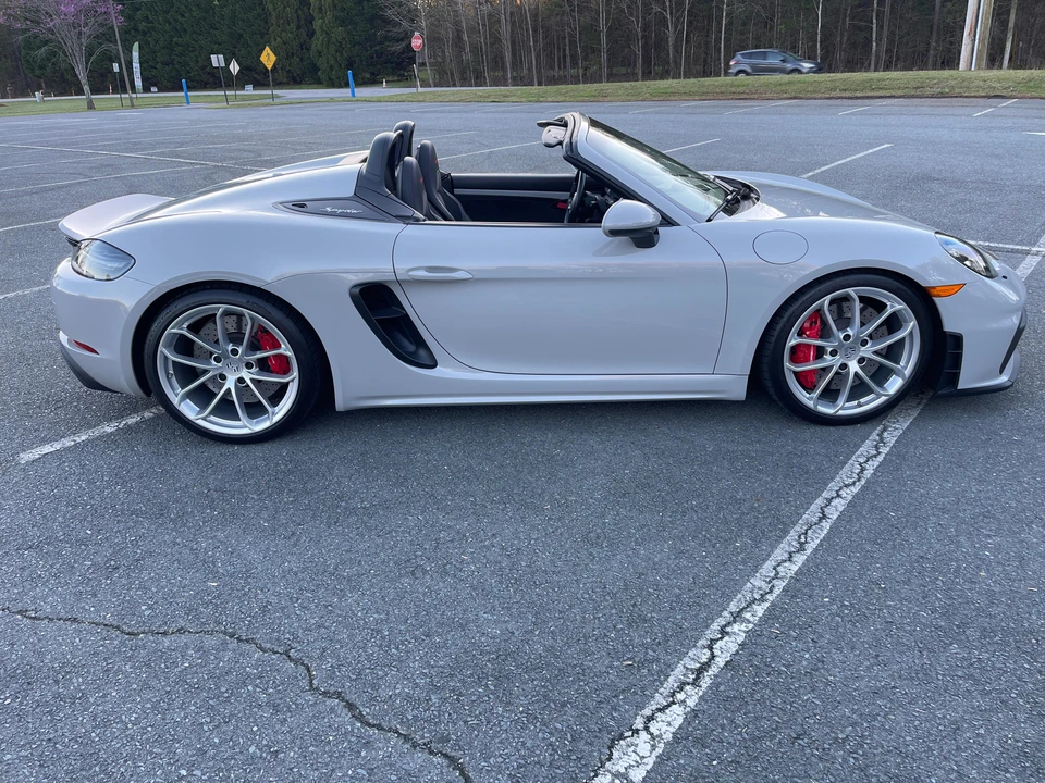 2021 Porsche 718 Boxster Spyder - Image 15 of 31