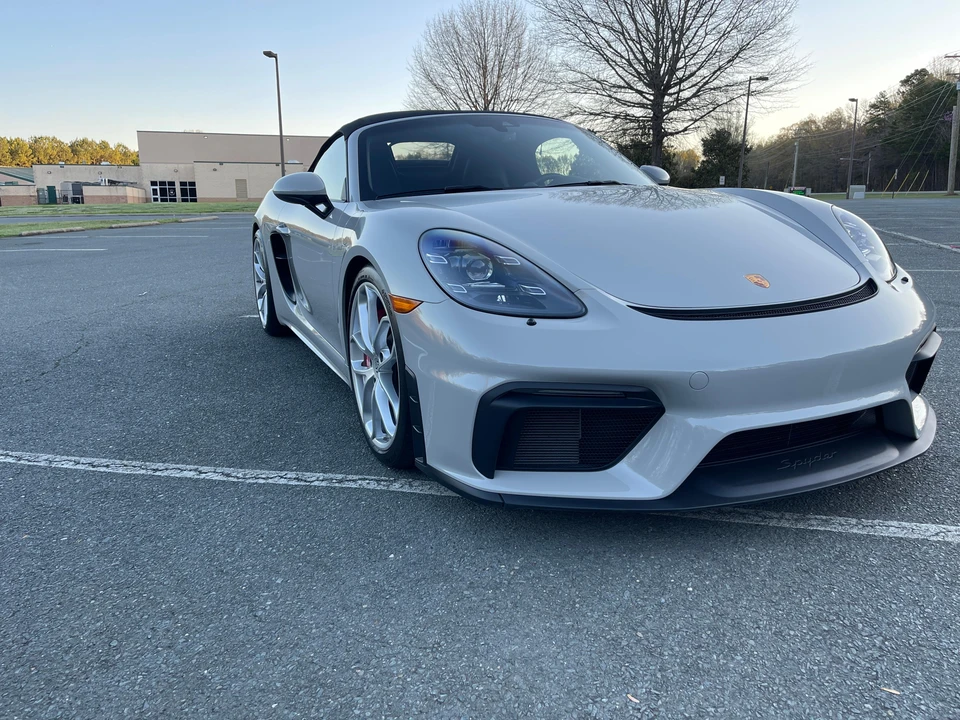 2021 Porsche 718 Boxster Spyder - Image 26 of 31