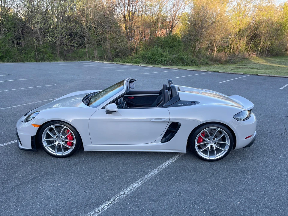 2021 Porsche 718 Boxster Spyder - Image 9 of 31