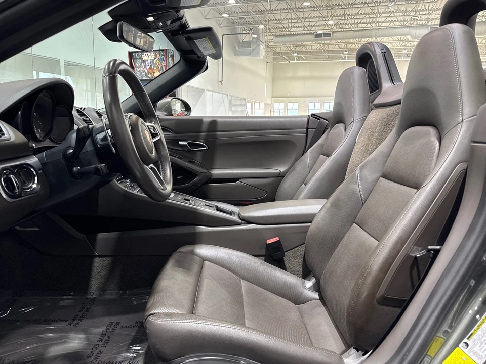 2021 Porsche 718 Boxster - Image 10 of 21