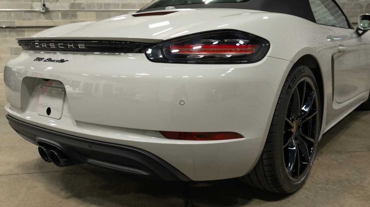 2021 Porsche 718 Boxster - Image 30 of 31