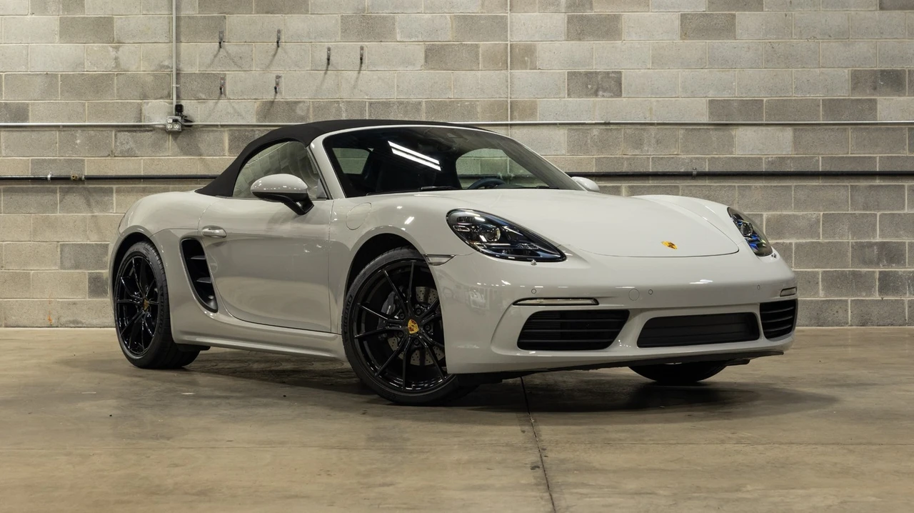 2021 Porsche 718 Boxster - Image 2 of 31