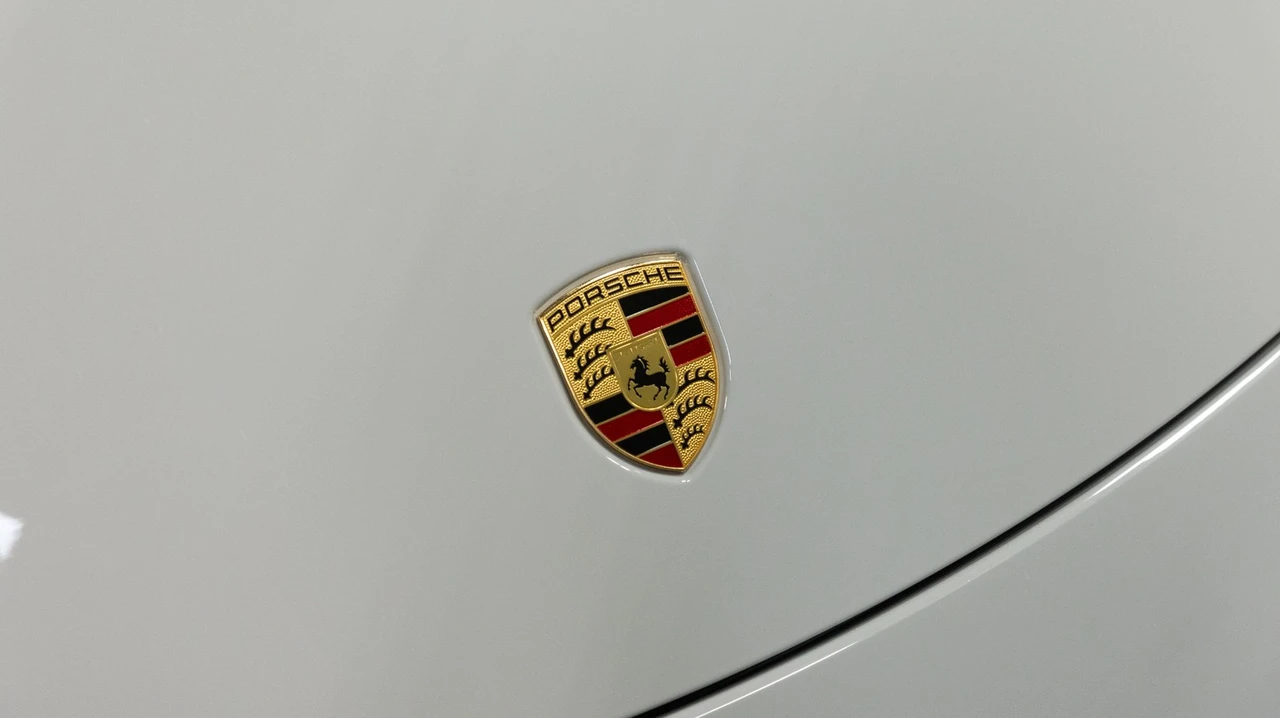2021 Porsche 718 Boxster - Image 15 of 31