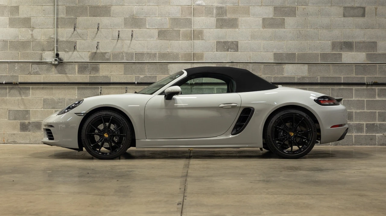 2021 Porsche 718 Boxster - Image 5 of 31