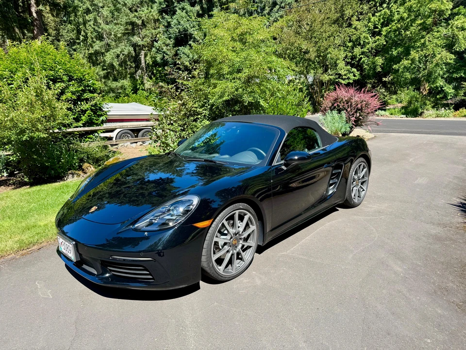 2021 Porsche 718 Boxster - Image 16 of 31