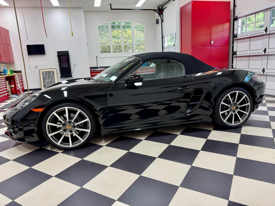 2021 Porsche 718 Boxster - Image 8 of 31