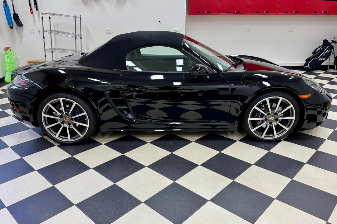 2021 Porsche 718 Boxster - Image 12 of 31