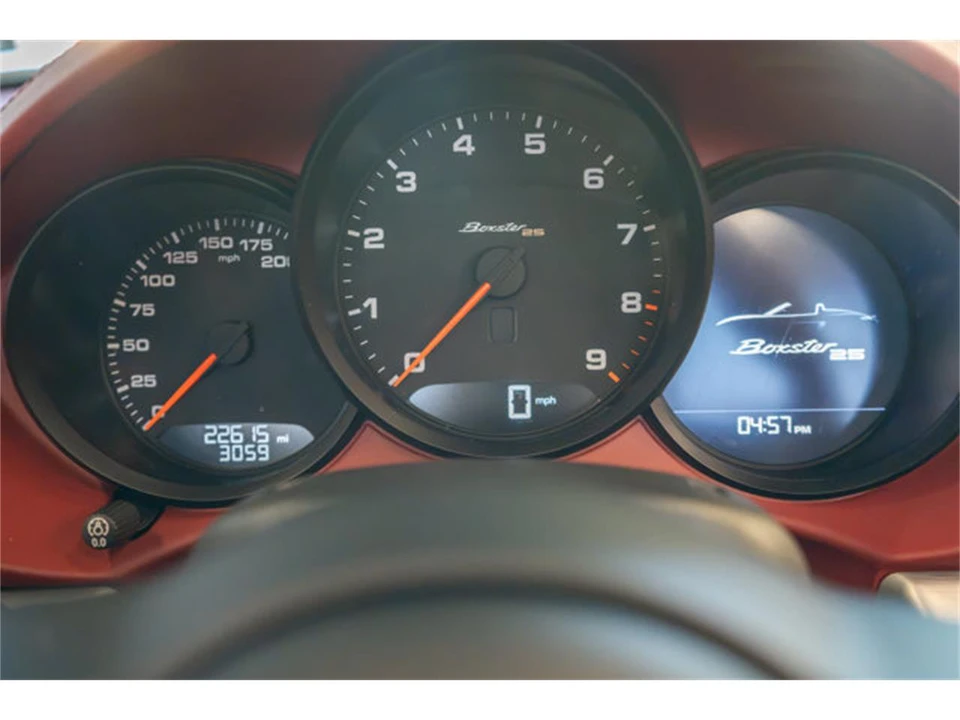 2021 Porsche 718 Boxster - Image 27 of 31