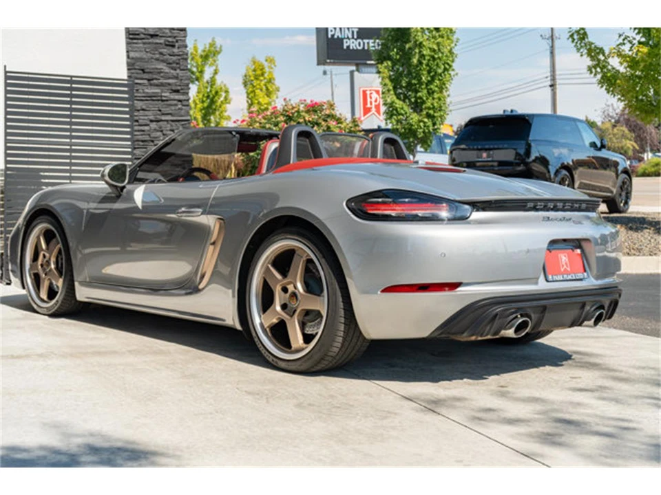 2021 Porsche 718 Boxster - Image 13 of 31