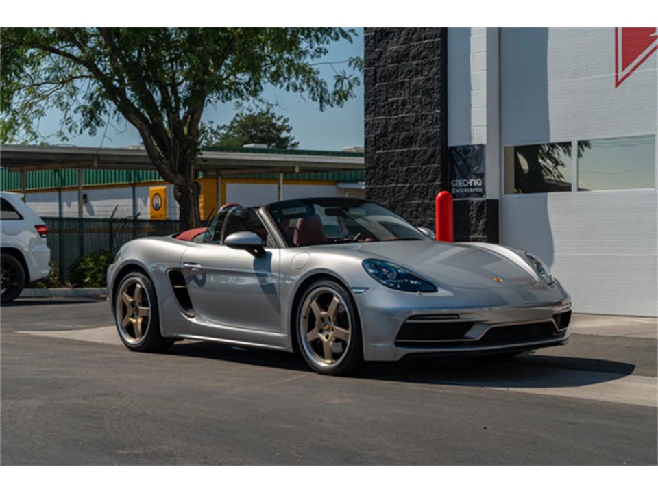 2021 Porsche 718 Boxster - Image 26 of 31