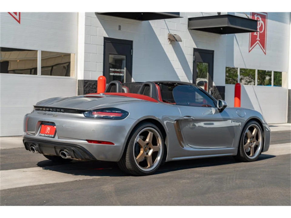 2021 Porsche 718 Boxster - Image 24 of 31