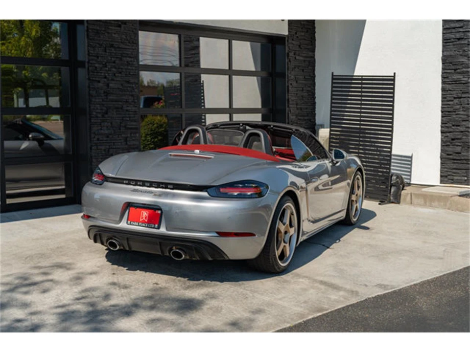 2021 Porsche 718 Boxster - Image 12 of 31