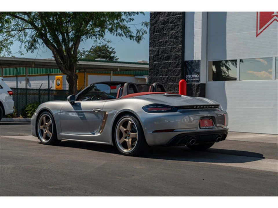 2021 Porsche 718 Boxster - Image 22 of 31