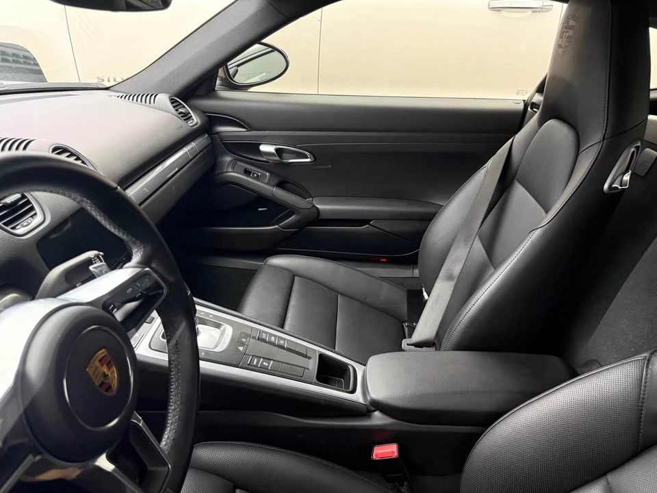 2021 Porsche 718 Cayman - Image 9 of 12