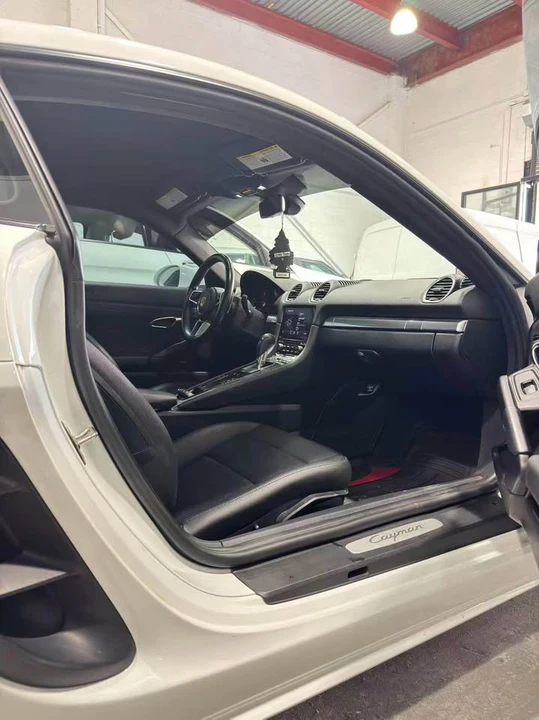 2021 Porsche 718 Cayman - Image 5 of 9