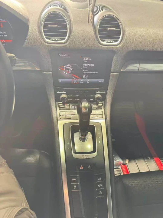 2021 Porsche 718 Cayman - Image 8 of 9