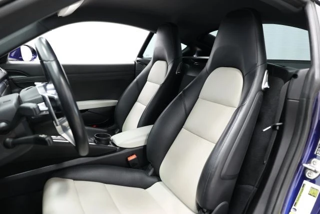 2021 Porsche 718 Cayman - Image 16 of 31
