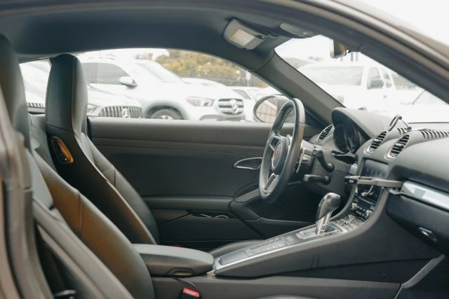 2021 Porsche 718 Cayman - Image 18 of 31