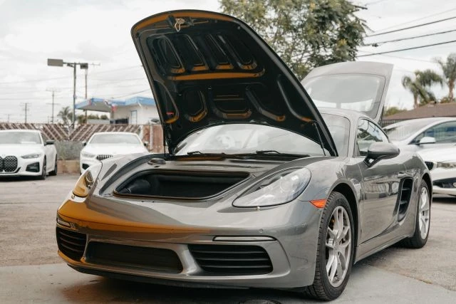 2021 Porsche 718 Cayman - Image 27 of 31