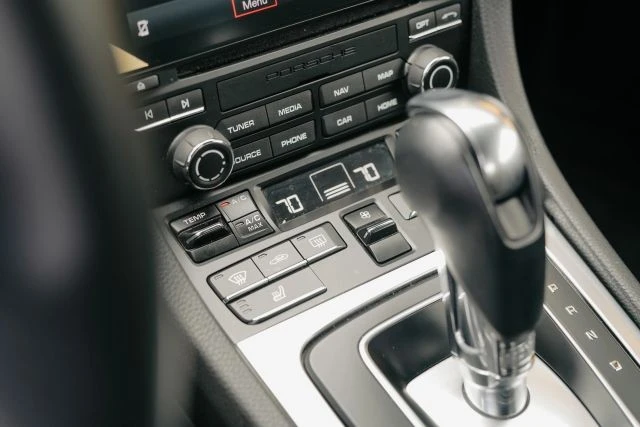 2021 Porsche 718 Cayman - Image 23 of 31