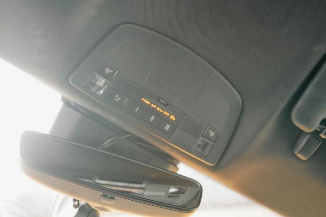 2021 Porsche 718 Cayman - Image 26 of 31