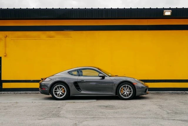 2021 Porsche 718 Cayman - Image 4 of 31