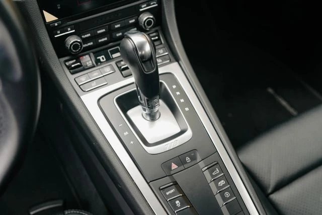 2021 Porsche 718 Cayman - Image 15 of 31