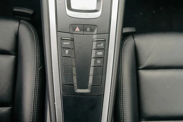 2021 Porsche 718 Cayman - Image 21 of 31