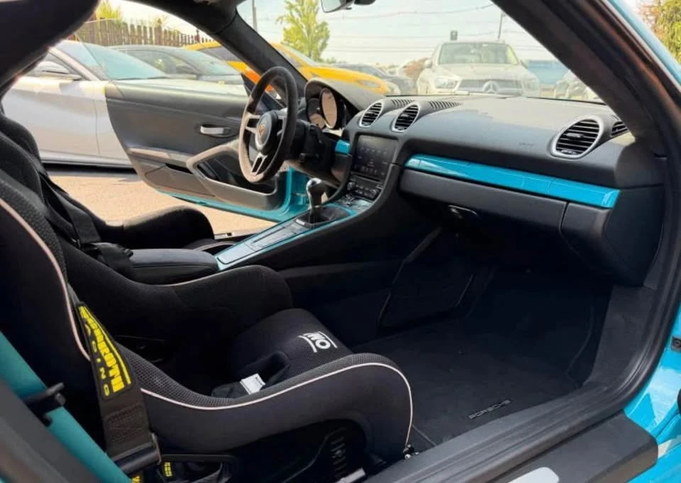 2021 Porsche 718 Cayman GT4 - Image 9 of 10