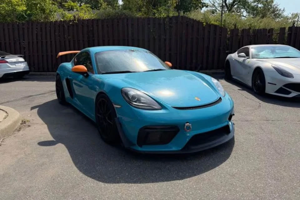 2021 Porsche 718 Cayman GT4 - Image 2 of 10