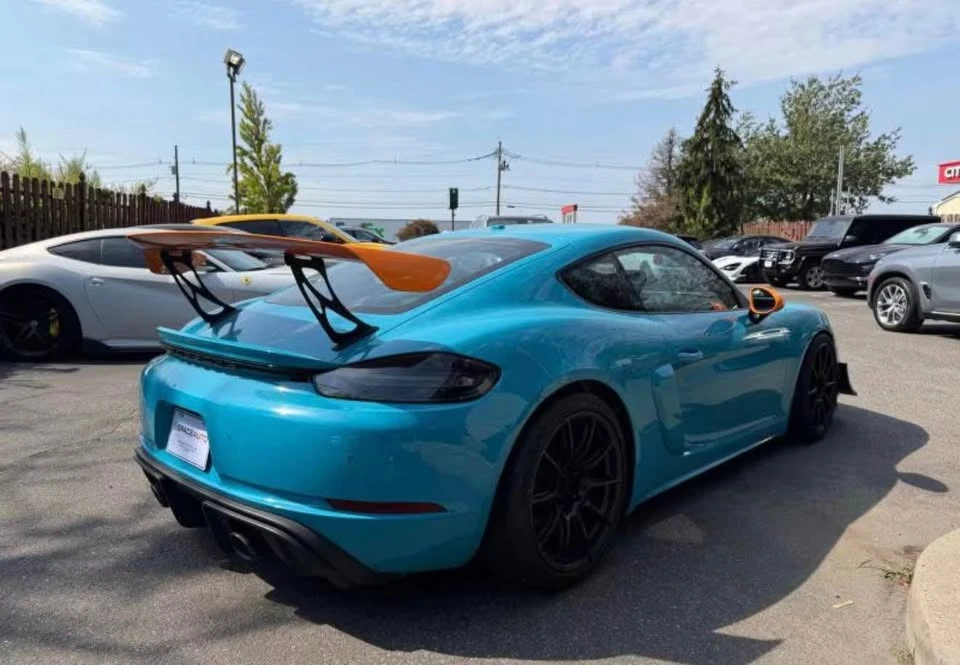 2021 Porsche 718 Cayman GT4 - Image 5 of 10
