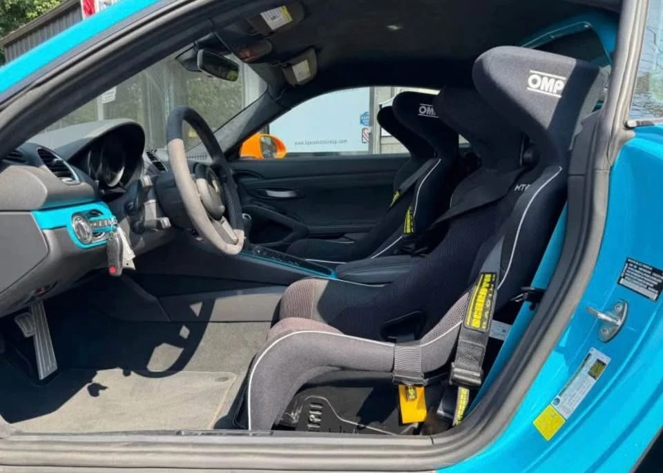 2021 Porsche 718 Cayman GT4 - Image 8 of 10
