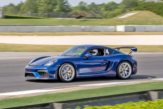 2021 Porsche 718 Cayman GT4
