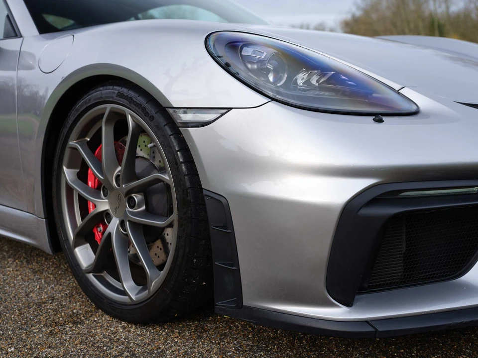 2021 Porsche 718 Cayman GT4 - Image 30 of 31