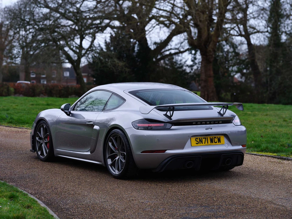 2021 Porsche 718 Cayman GT4 - Image 5 of 31