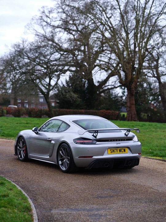 2021 Porsche 718 Cayman GT4 - Image 18 of 31