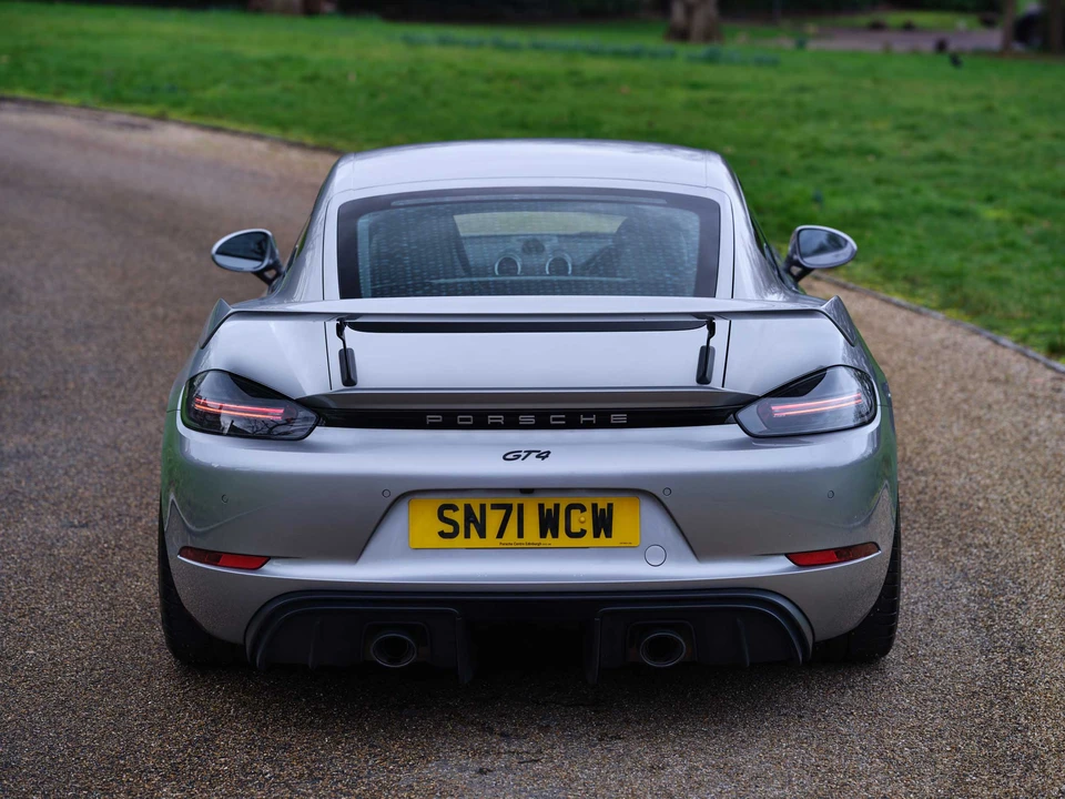 2021 Porsche 718 Cayman GT4 - Image 6 of 31