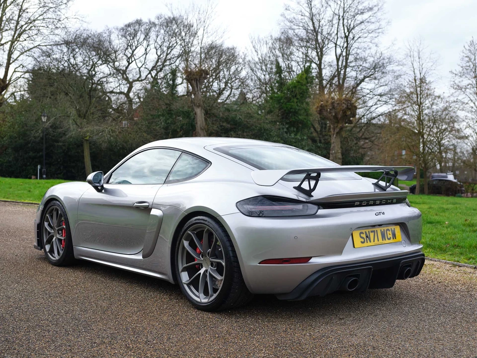 2021 Porsche 718 Cayman GT4 - Image 23 of 31