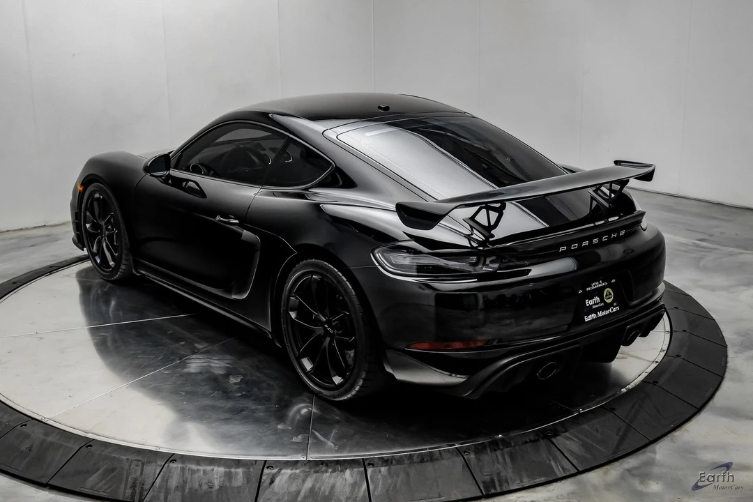 2021 Porsche 718 Cayman GT4 - Image 13 of 31