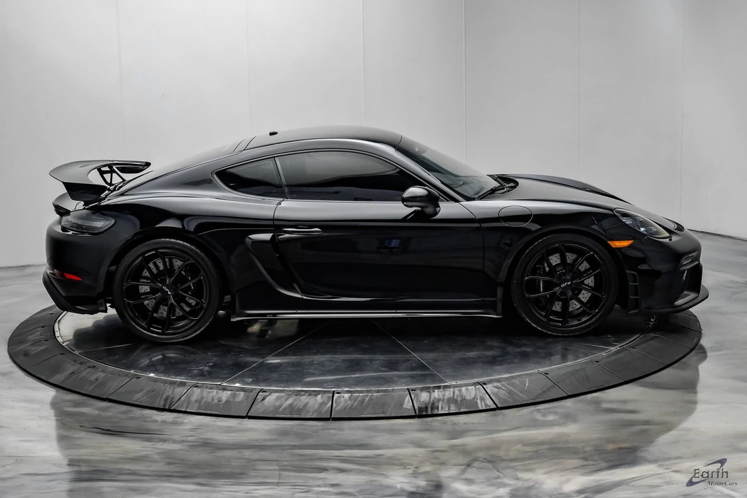 2021 Porsche 718 Cayman GT4 - Image 23 of 31