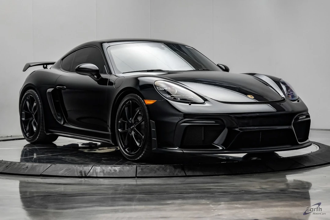 2021 Porsche 718 Cayman GT4 - Image 26 of 31