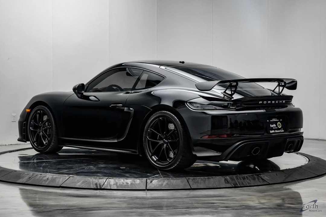 2021 Porsche 718 Cayman GT4 - Image 11 of 31