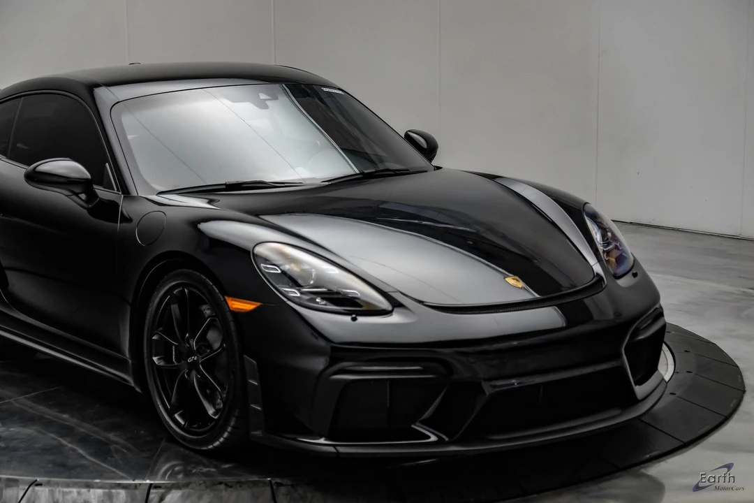 2021 Porsche 718 Cayman GT4 - Image 30 of 31